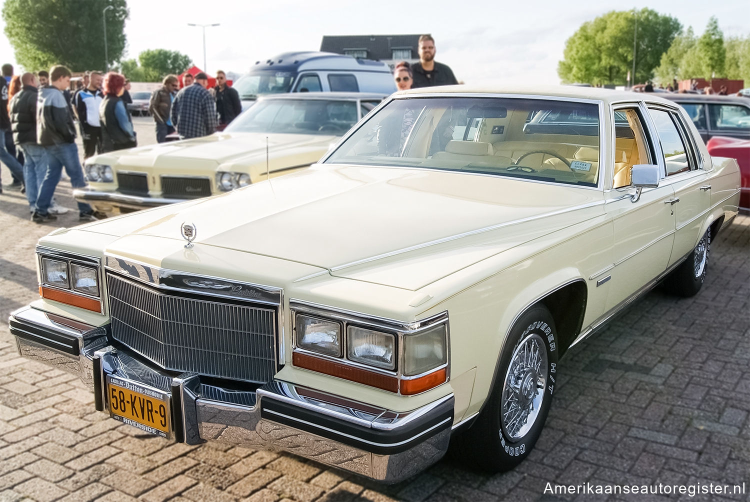 Cadillac Fleetwood Brougham uit 1982